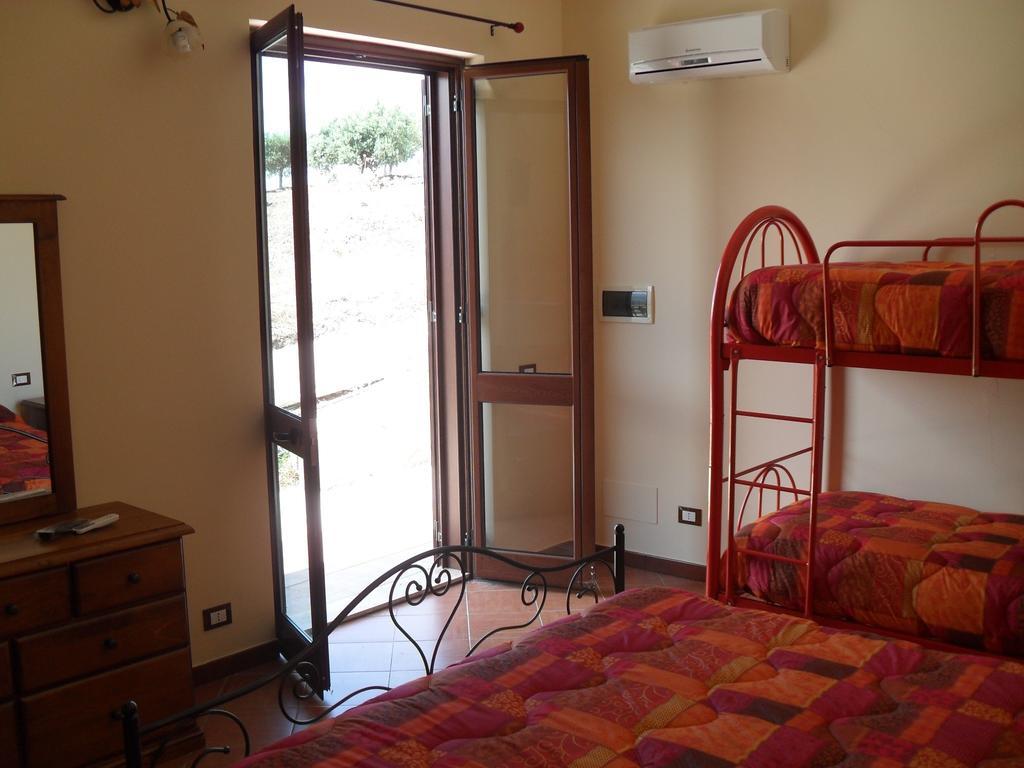 Agriturismo La Targa Buonfornello ภายนอก รูปภาพ
