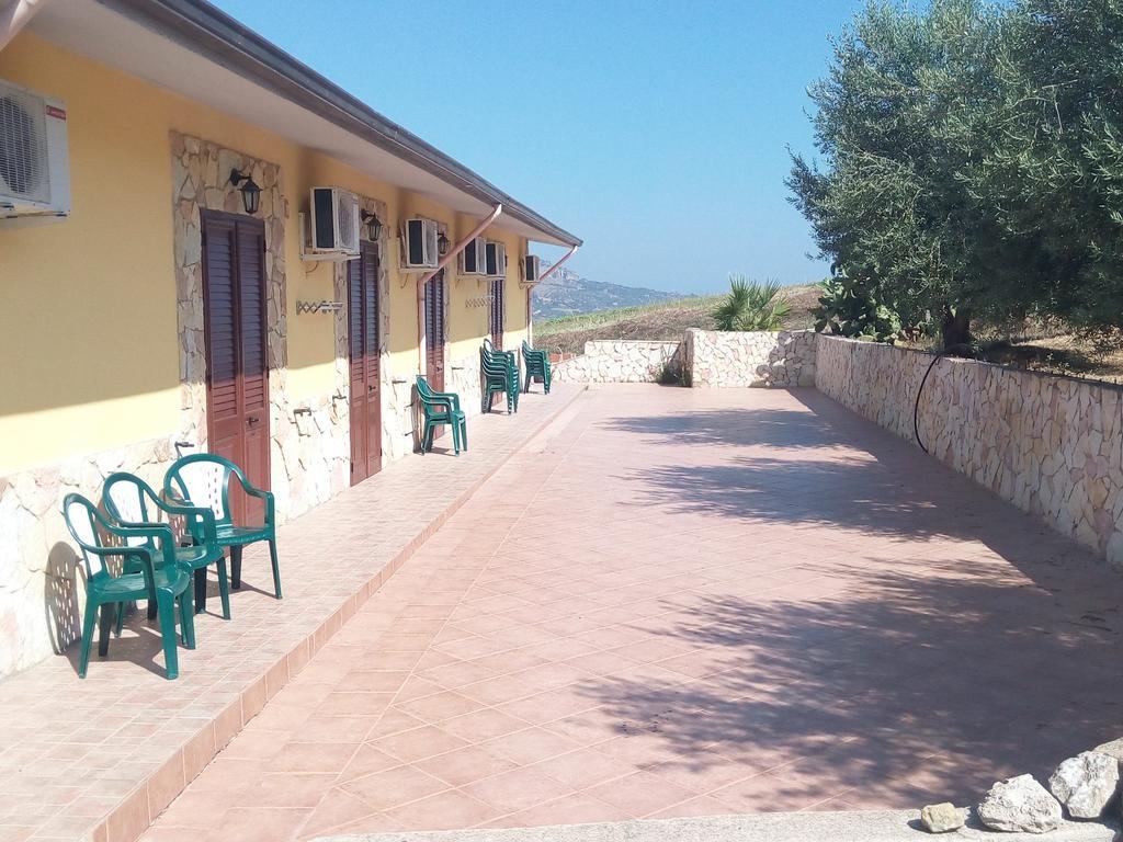 Agriturismo La Targa Buonfornello ภายนอก รูปภาพ