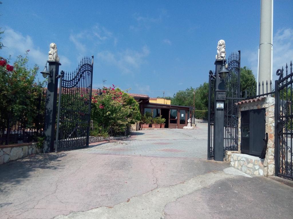 Agriturismo La Targa Buonfornello ภายนอก รูปภาพ