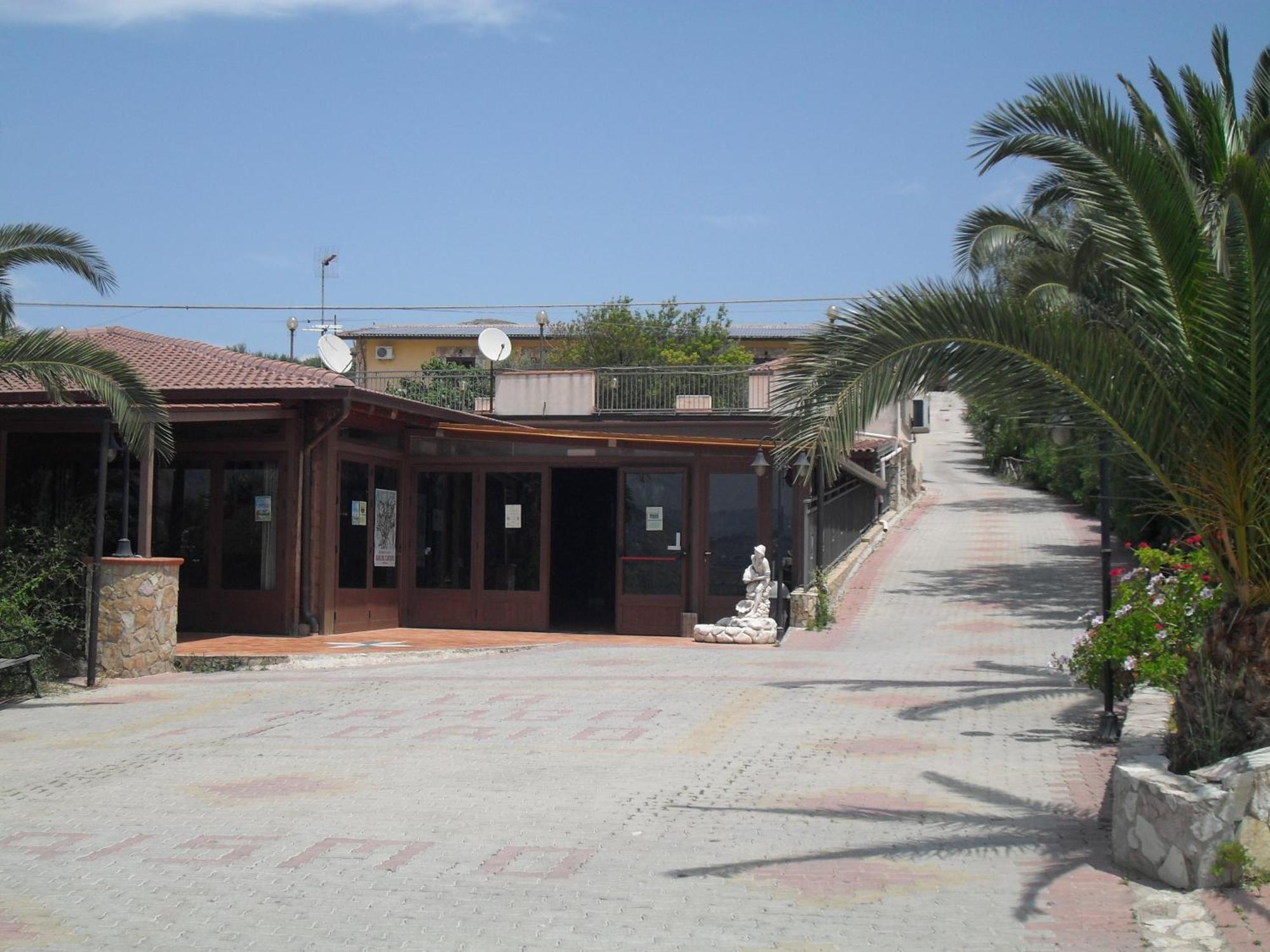 Agriturismo La Targa Buonfornello ภายนอก รูปภาพ