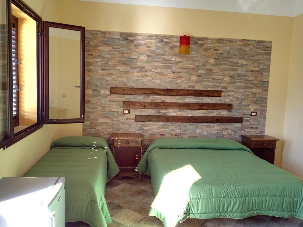 Agriturismo La Targa Buonfornello ภายนอก รูปภาพ